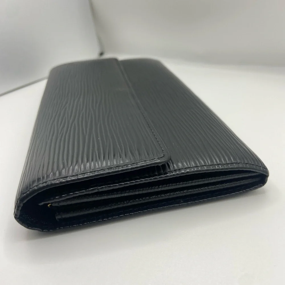 Louis Vuitton Epi Leather Textured Wallet